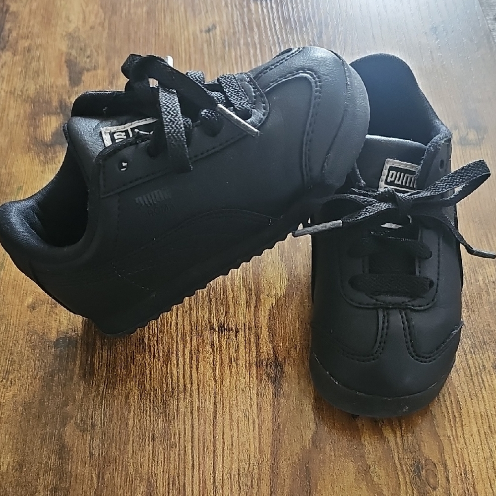 Kids Puma Roma Black Sneakers